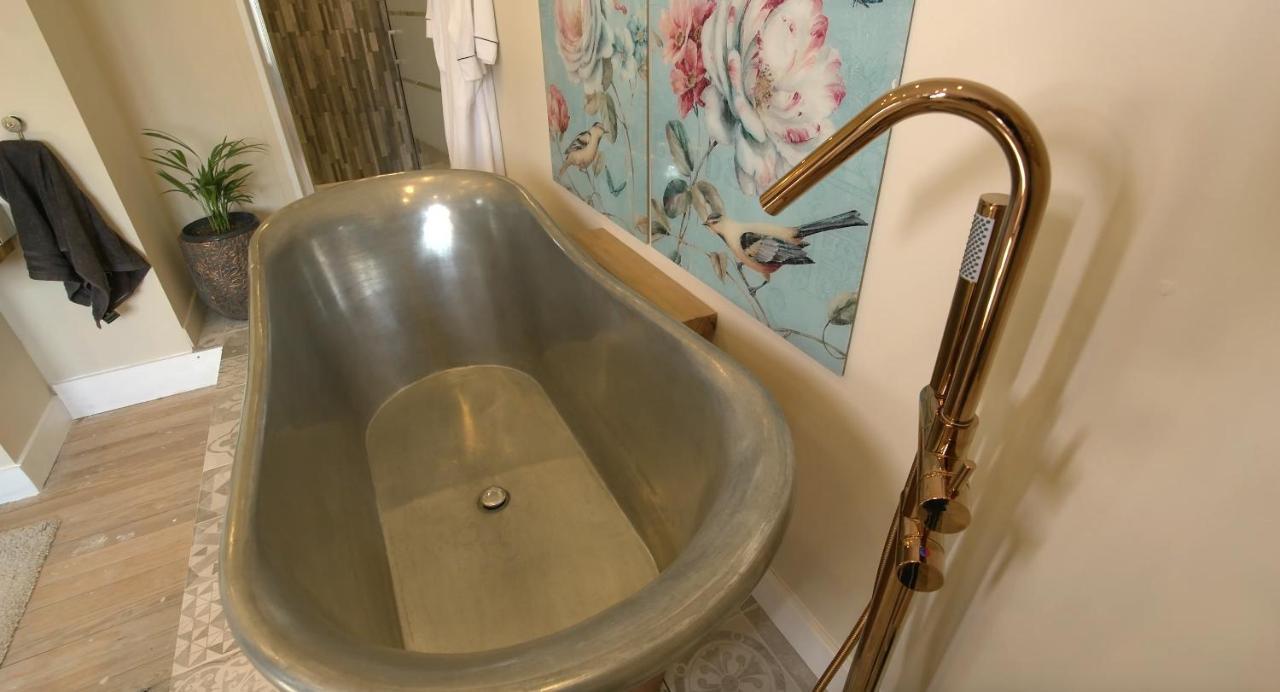 R & R Bergerac Bed & Breakfast ภายนอก รูปภาพ